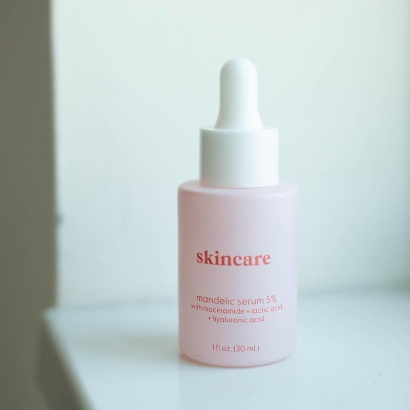 Mandelic Serum 5% – Gentle Exfoliating Serum for Clear, Smooth Skin